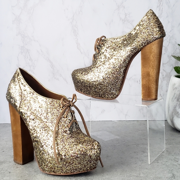 Steve Madden Shoes - Steve Madden Gold Glitter Oxford Platform Pump 6.5